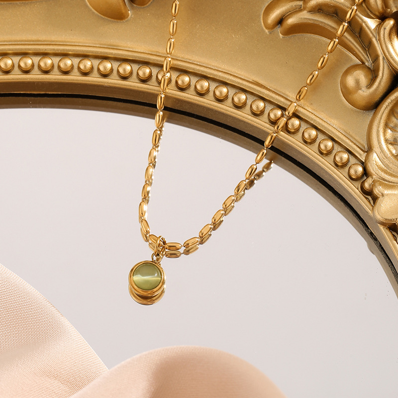 8869 Green Diamond Rice Beads Necklace Gold