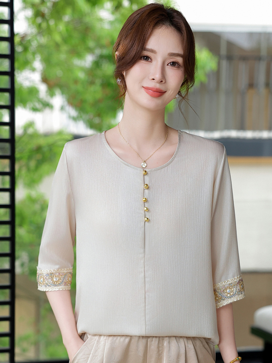 Mother's Day Middle-aged and Elderly Women's Elegant Shirt Two-piece Set 2025 Summer New National Style Shirt Mother suit