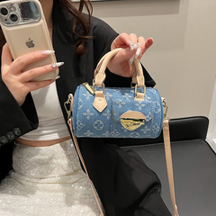 女性用の超人気の大容量デニムバッグ、ハイエンド、多用途、トレンディなショルダークロスボディバッグ、エレガントなポータブルピローバッグ