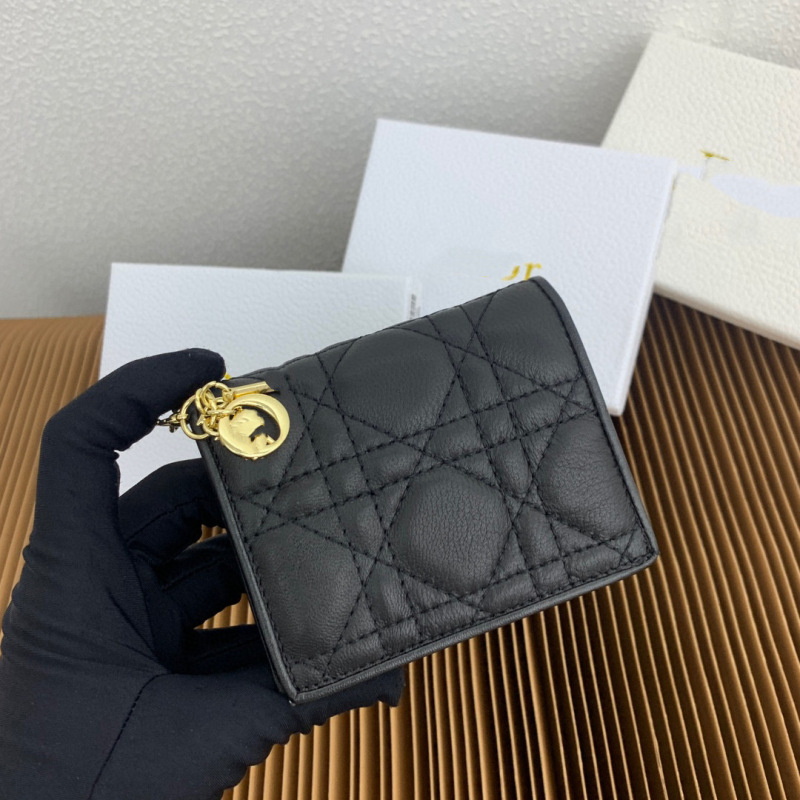 新款D真皮卡包家翻盖按扣对折钱包多卡位卡包藤格纹迷你吊饰钱包|undefined