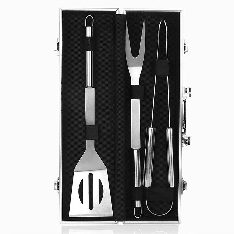 Amazon Venta caliente de acero inoxidable caja de aluminio para hornear juego de 26 piezas BBQ al aire libre para el hogar herramienta de barbacoa juego de combinación