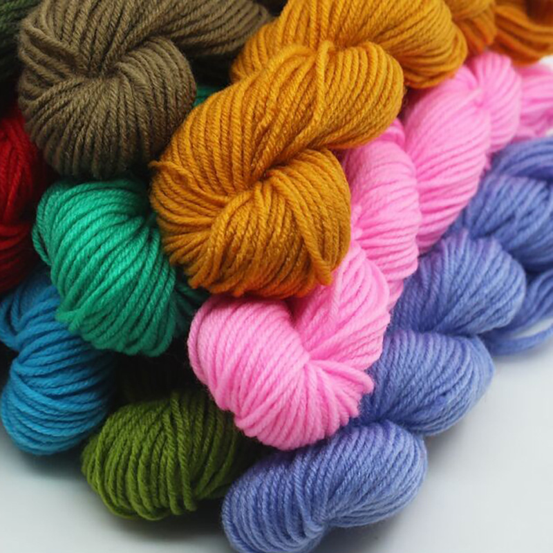 Factory Direct Sales of Acrylic Yarn, Medium-Thick Wool Yarn for Hand-Knitted Slippers, Doll Hair, Cushion DIY Yarn, Wholesale