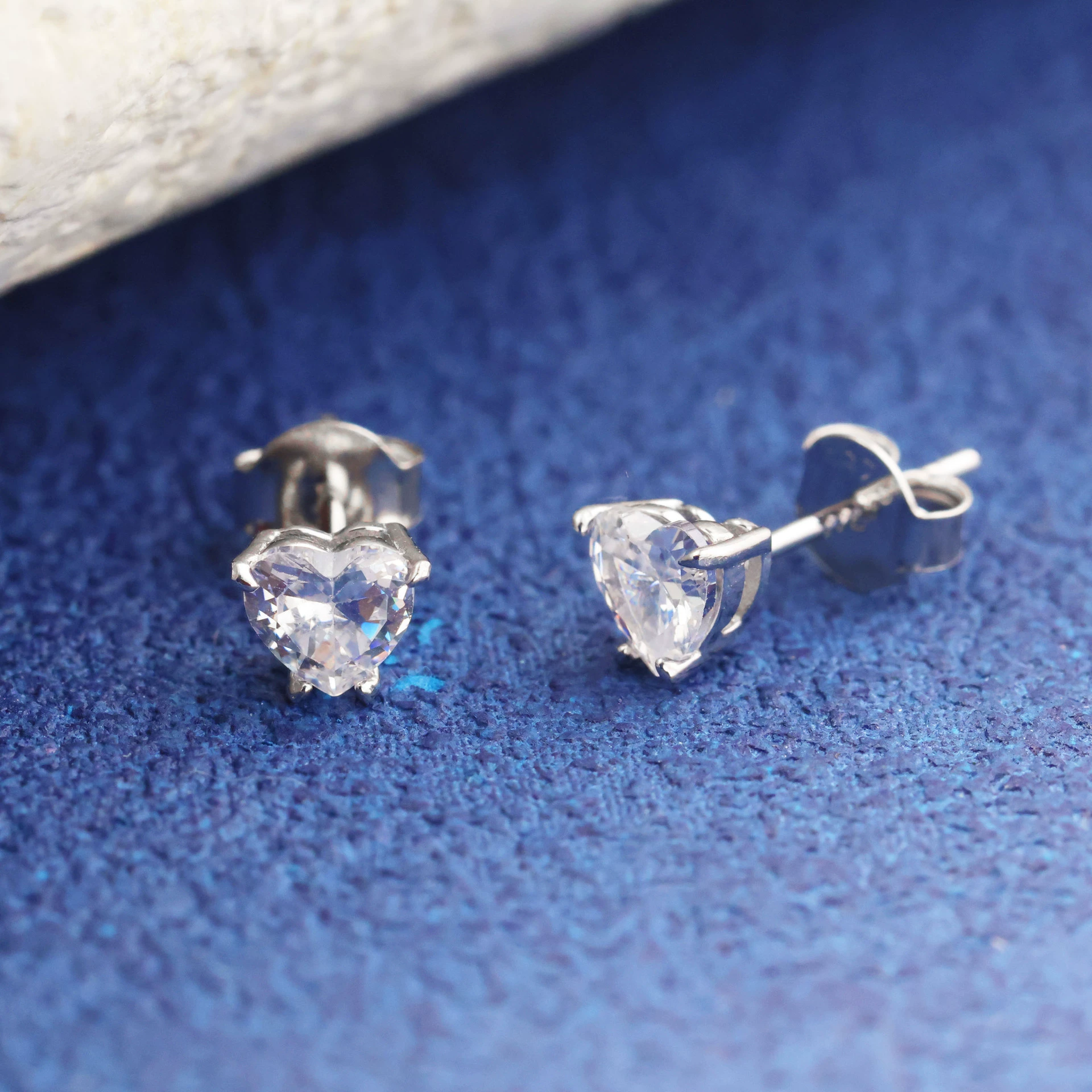 Самые продаваемые серьги Amazon из стерлингового серебра S925 с муассанитом в форме сердца, 50 очков, женские серьги специальной формы в форме сердца, доступные роскошные оптовые продажи