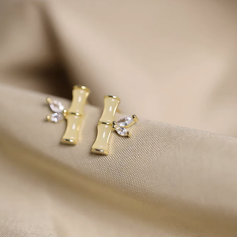 High-grade White Jade Bamboo Earrings Fall/Winter Antique 2022 New Fashion Sterling Silver Earrings Female Niche Design Sense