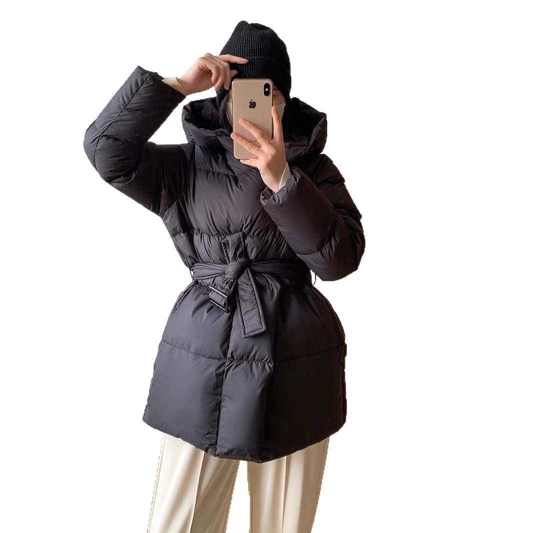 Waist-Slimming Down Jacket For Women, Hooded Short Style, 90% White Duck Down, Thickened, High-End Feel, Elegant Winter_voghion.com