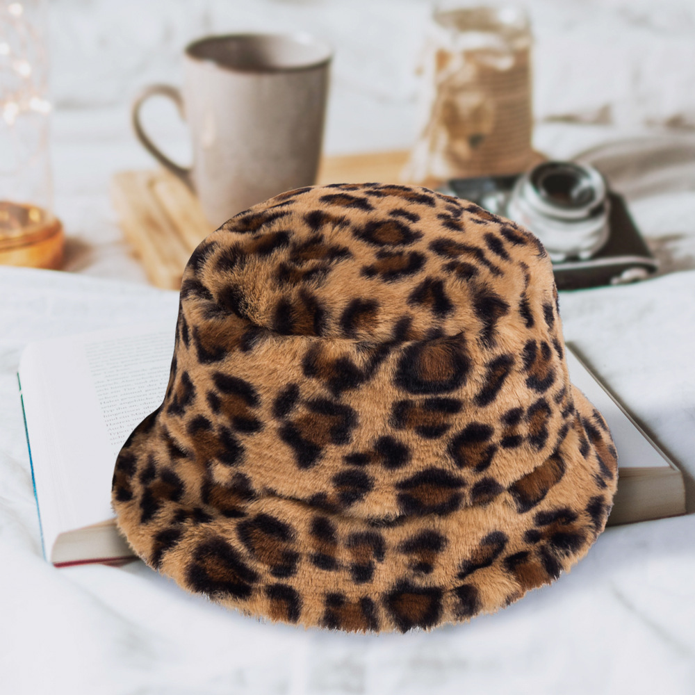 New Leopard Print Fisherman Hat Women's Autumn And Winter Warm Plush Thickened Hat Personality All-matching Travel Fashion Bucket Hat display picture 7