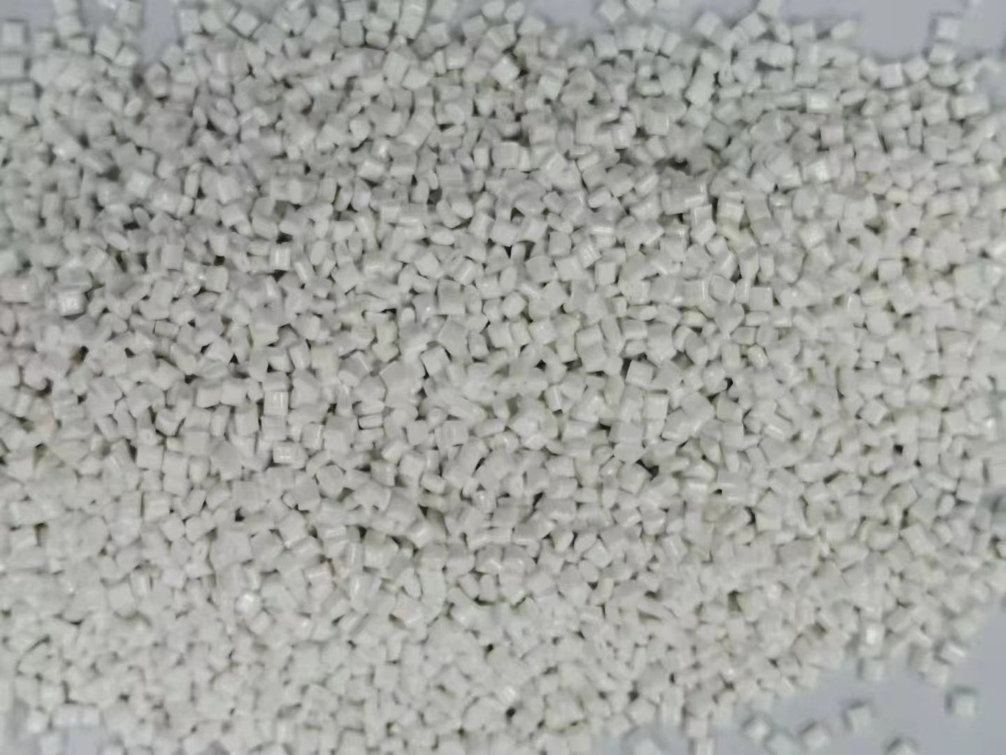 专业生产和改性PC PC/ABS ABS 广泛应用于汽车电子电器办公设备等