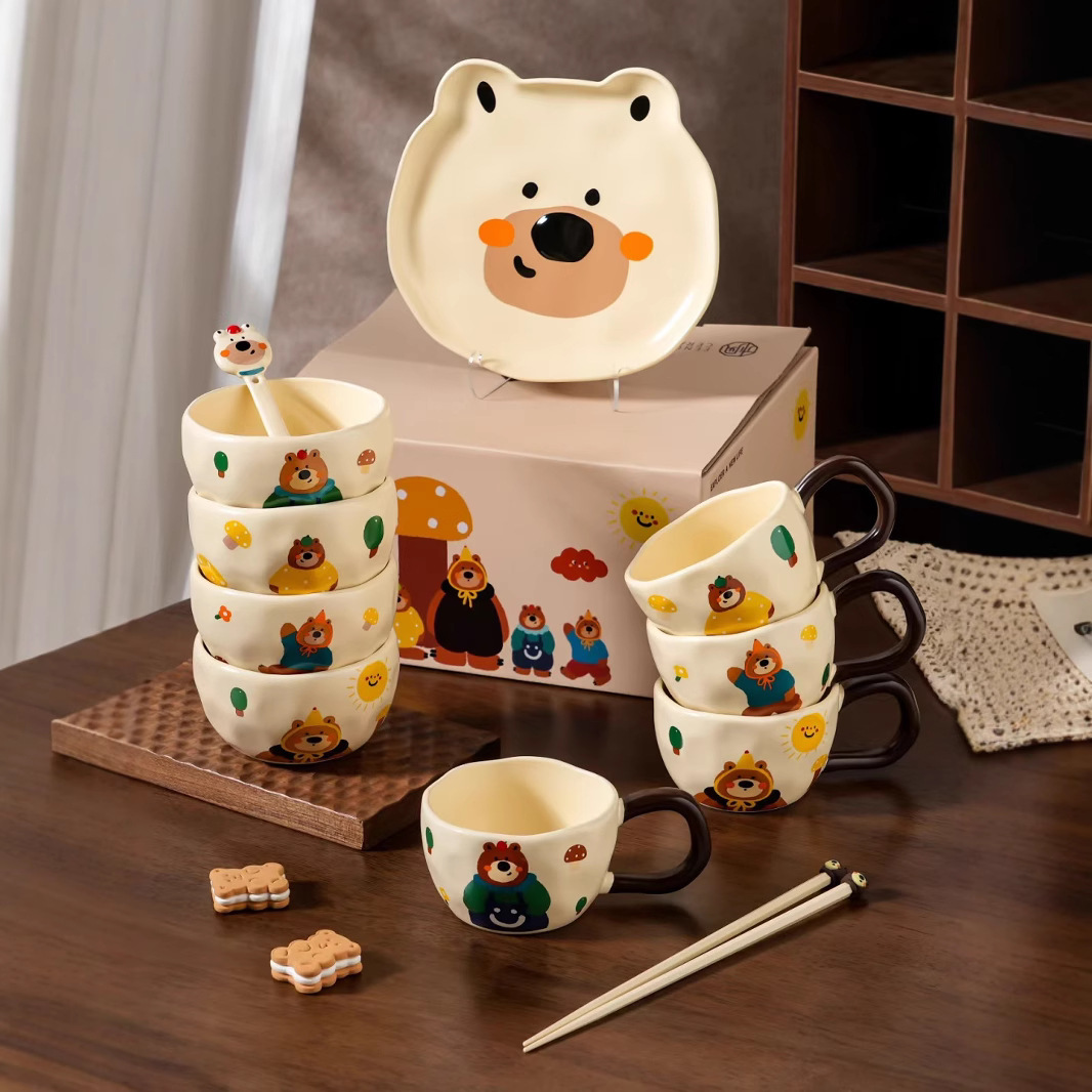 Pequeño oso conjunto familiar personalidad de dibujos animados tazón de cerámica con cocinas de cocinas tazas de regalo de alto valor facial cubiertos lindos