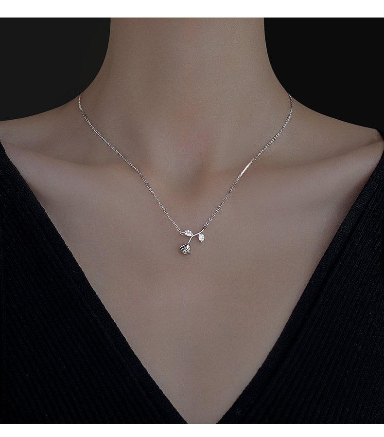 2g Weight Lobster Trigger Clasp Closure Clasp Closure Type 925 Sterling Silver Pendant Material Pendant Necklace Classification 925 sterling silver Chain Material cable chain Chain Type 1 Piece Quantity Casual, Holiday Occasion 925 Sterling Silver Material Rose Pattern All Seasons Season Women's Gender Elegant, Simple Style Style 1 Piece 925 Sterling Silver Rose 925 Sterling Silver Cable Chain Pendant Necklace 无