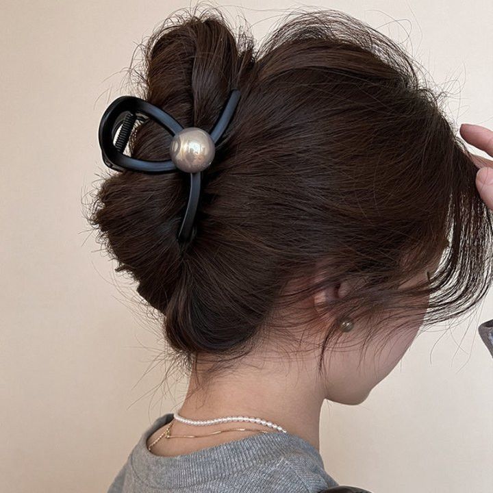 4 perlas grises de cara brillante