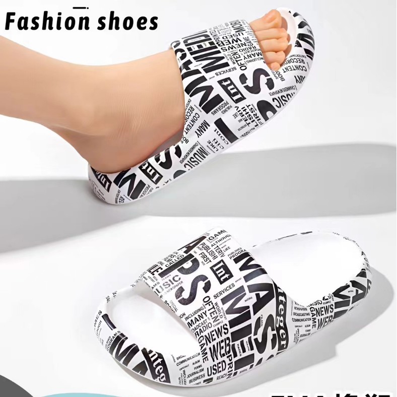 새로운 EVA 남성 슬리퍼 홈 및 아웃 유행 경량 미끄럼 방지 편안한 유행 커플 슬리퍼