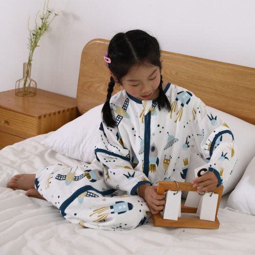 Love poem water summer and autumn gauze baby sleeping bag, bamboo cotton antibacterial split leg children's sleeping bag, air-conditioned room baby kick-proof blanket