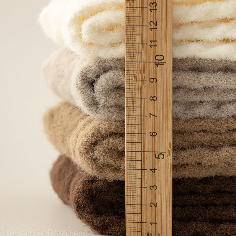 Chaussettes mi-tubes en velours australien, chaussettes épaisses et chaudes pour femmes, chaussettes de sol d'hiver, chaussettes à poils de couleur Maillard, chaussettes chaudes en serviette_voghion.com