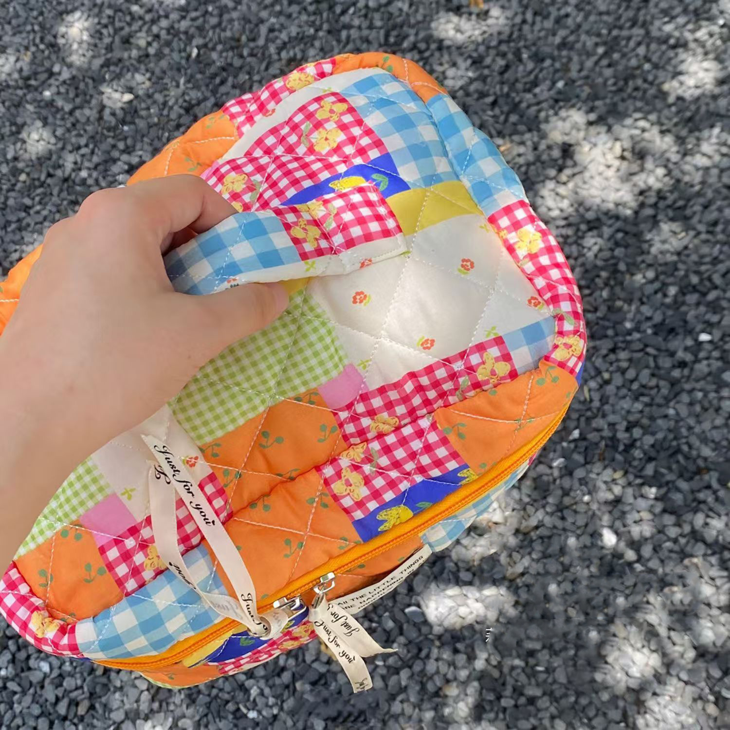 Unisex Gender Cute Color Block Flower Polyester Sewing Thread Square Makeup Bags