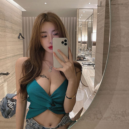 Sexy Nightclub V-neck Low-cut Fitted Outerwear Summer Short-term Female Streamer Versatile Navel-baring Base Top Upper Garment
