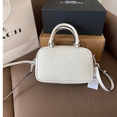 奥莱女包保龄球包斜挎小枕头包Satchel通勤手提相机包春季新品