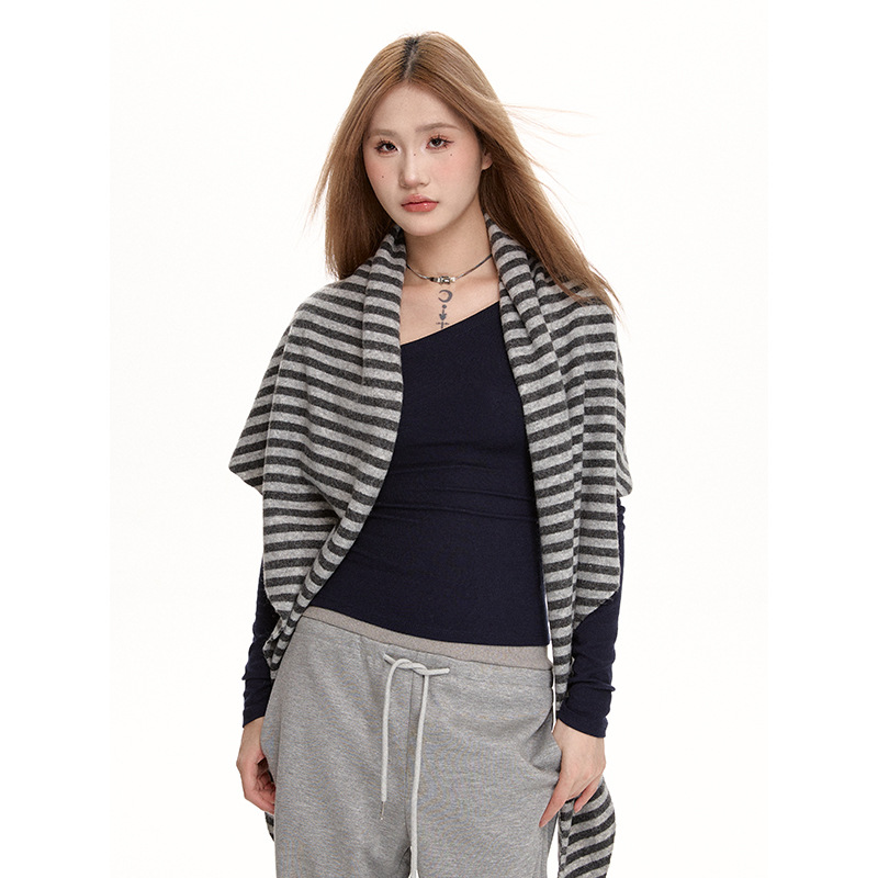 Cachecol xale oversize às riscas para mulher capa outono_voghion.com