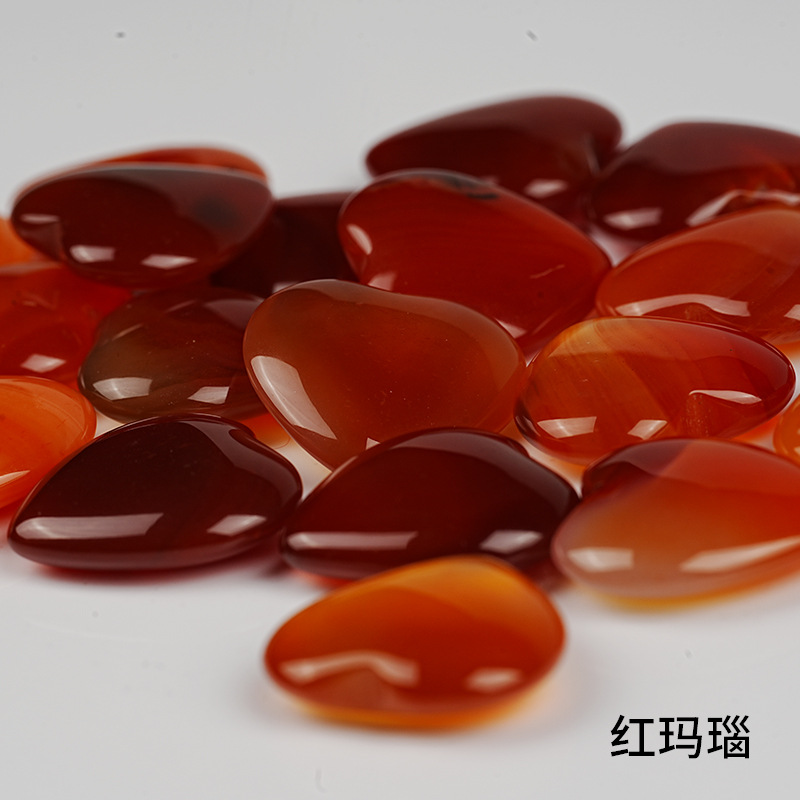 Red agate love / 2cm