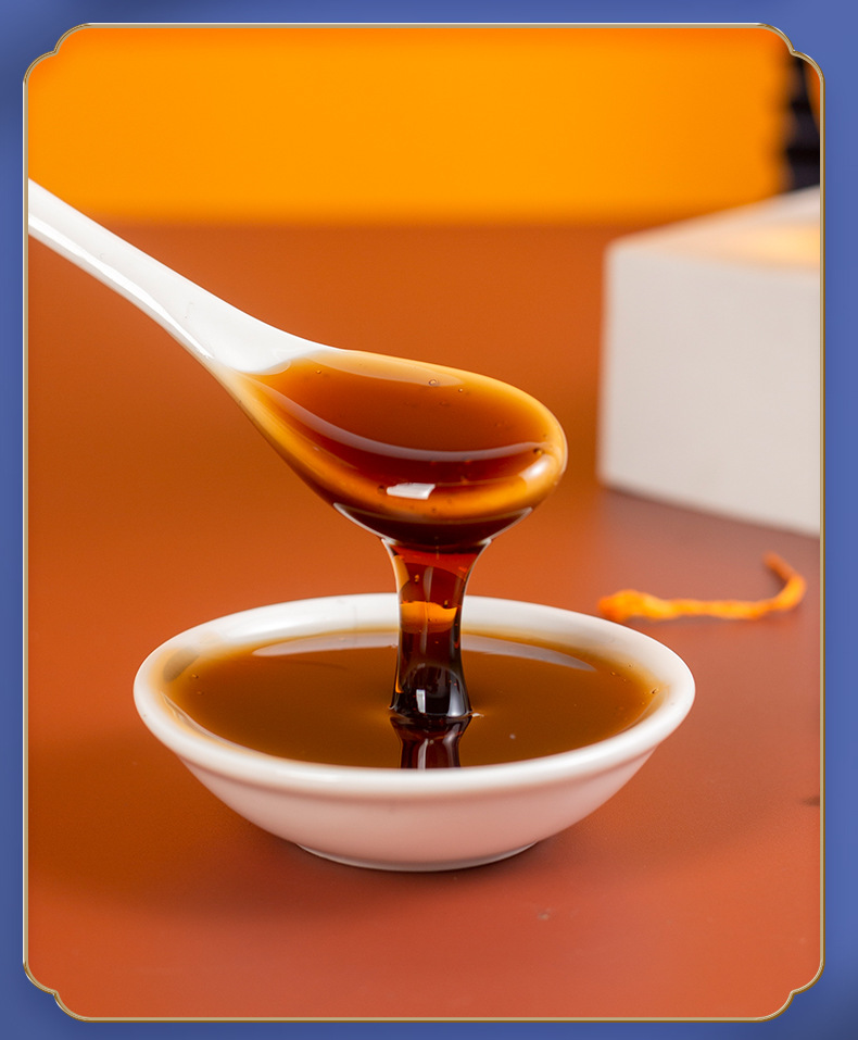 Deer Penis Paste (Lu Bian Gao) — Traditional Herbal Honey Paste with Ginseng, Huang Jing & Goji in use