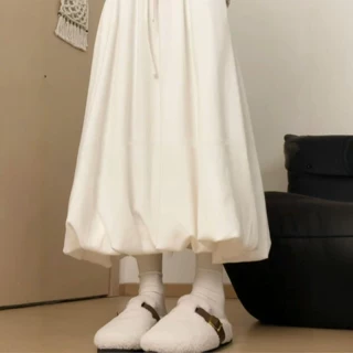 白色花苞裙裤女2026新款秋冬高腰垂坠感灯笼裤宽松阔腿糯米裤裙