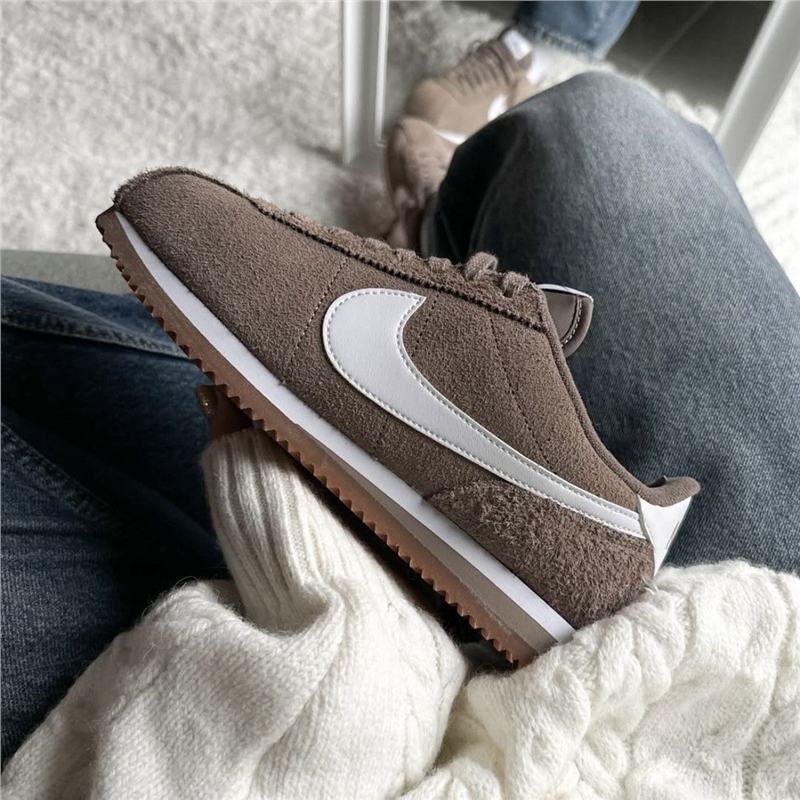 Wholesale Corz Comfortable Brown Wear-Resistant Forrest Gump Shoes Low-Top Couple Running Shoes Men's and Women's Sneakers First Layer