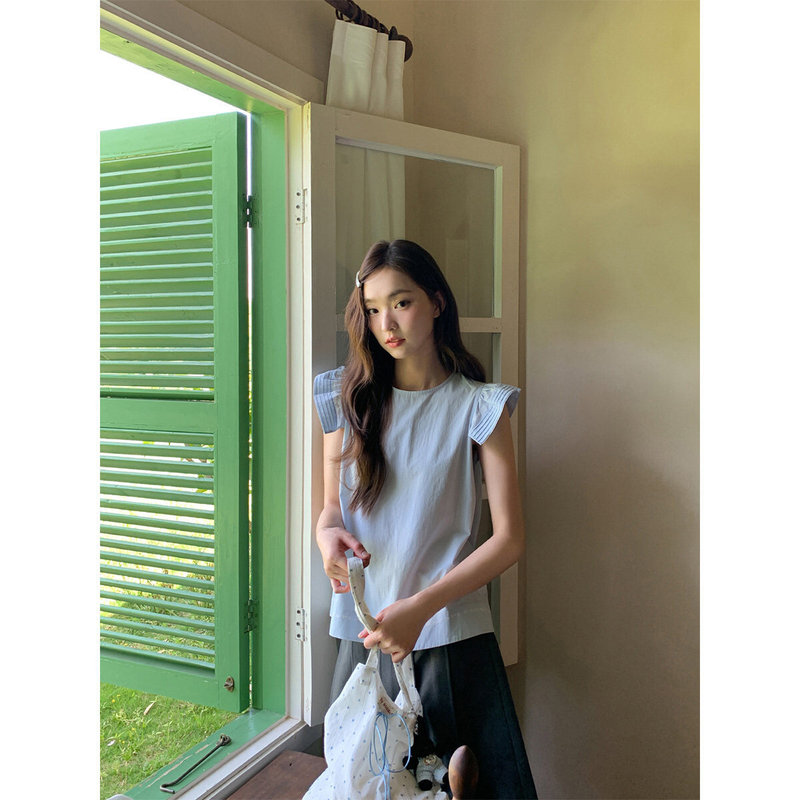 Blue Round-Neck Shirt for Women, Summer 2025 New Style, Small Flutter Sleeve Shirt, Stylish Loose Top