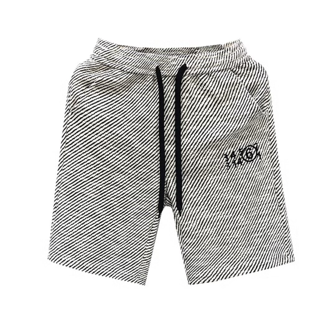 Verano delgado estilo americano retro sensación de diseño simple pantalones cortos a rayas nicho de hombre grande pantalones casuales sueltos