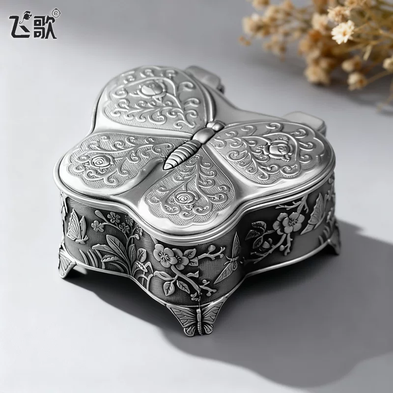 飞歌 Cute small wind-up music box with butterfly, creative gift