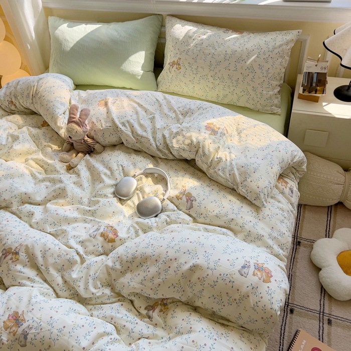 A clase de algodón ultra suave lavado con agua cuatro piezas de madres y bebés cubierta de cama desnuda dormitorio de estudiantes ropa de cama de tres piezas