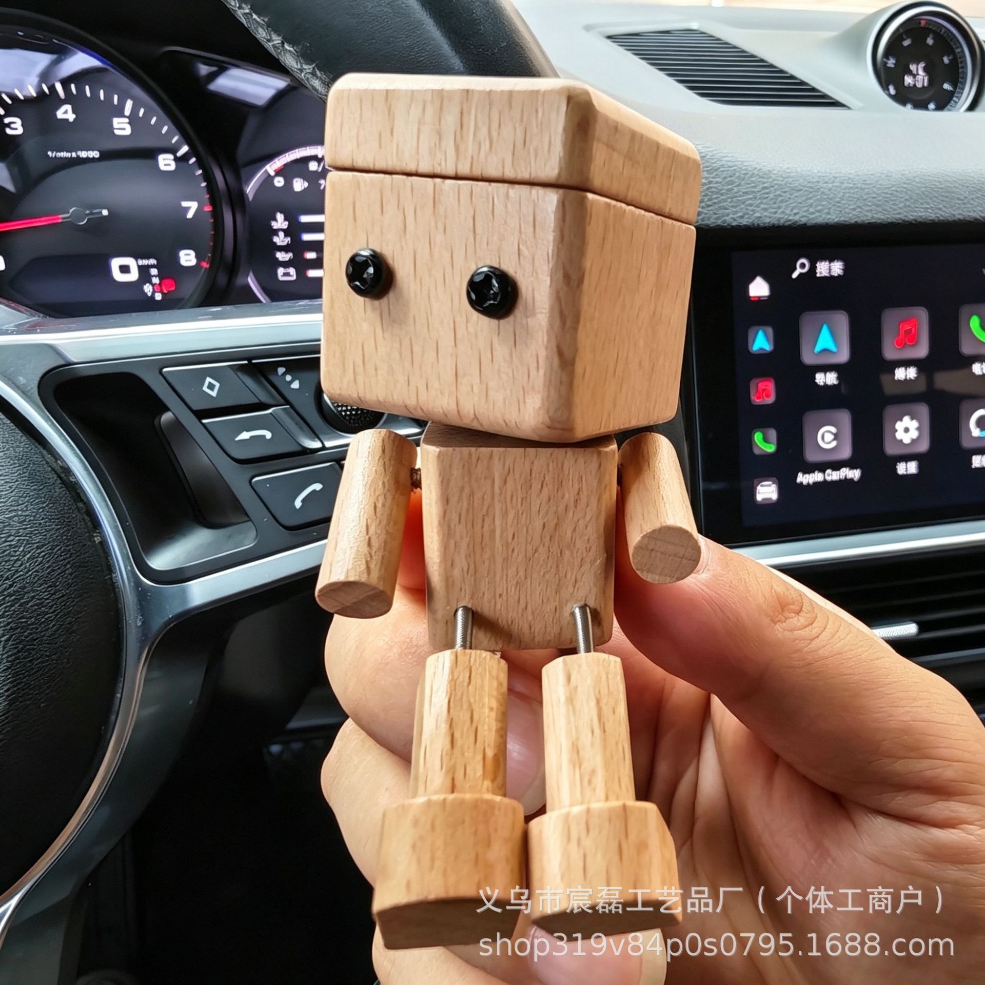 Creative wooden figurine car ornament, car robot healing ornament, cute aromatherapy stress-relief car ornament