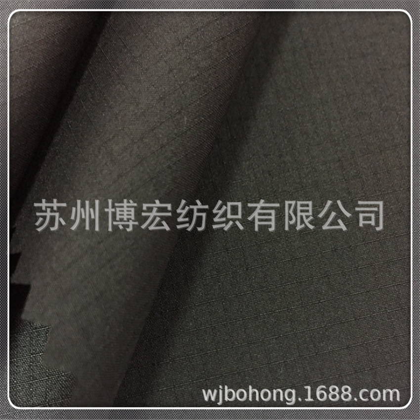 厂家供应300T格子春亚纺涤纶户外冲锋衣防水透明TPU贴膜户外服