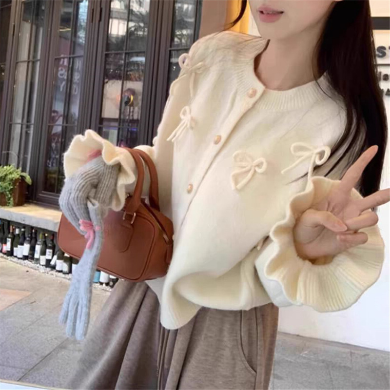 2025秋季新款韩系设计感蝴蝶结喇叭袖毛衣外套女宽松甜美针织开衫|undefined