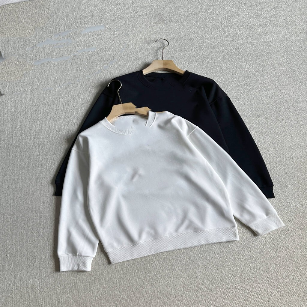 71861      New hooded sweatshirt