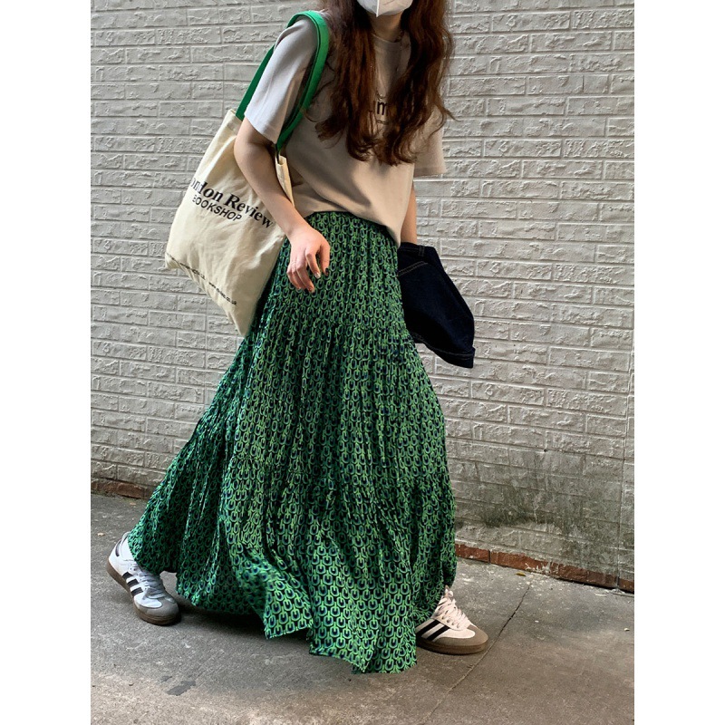 Japanese fresh retro green long skirt