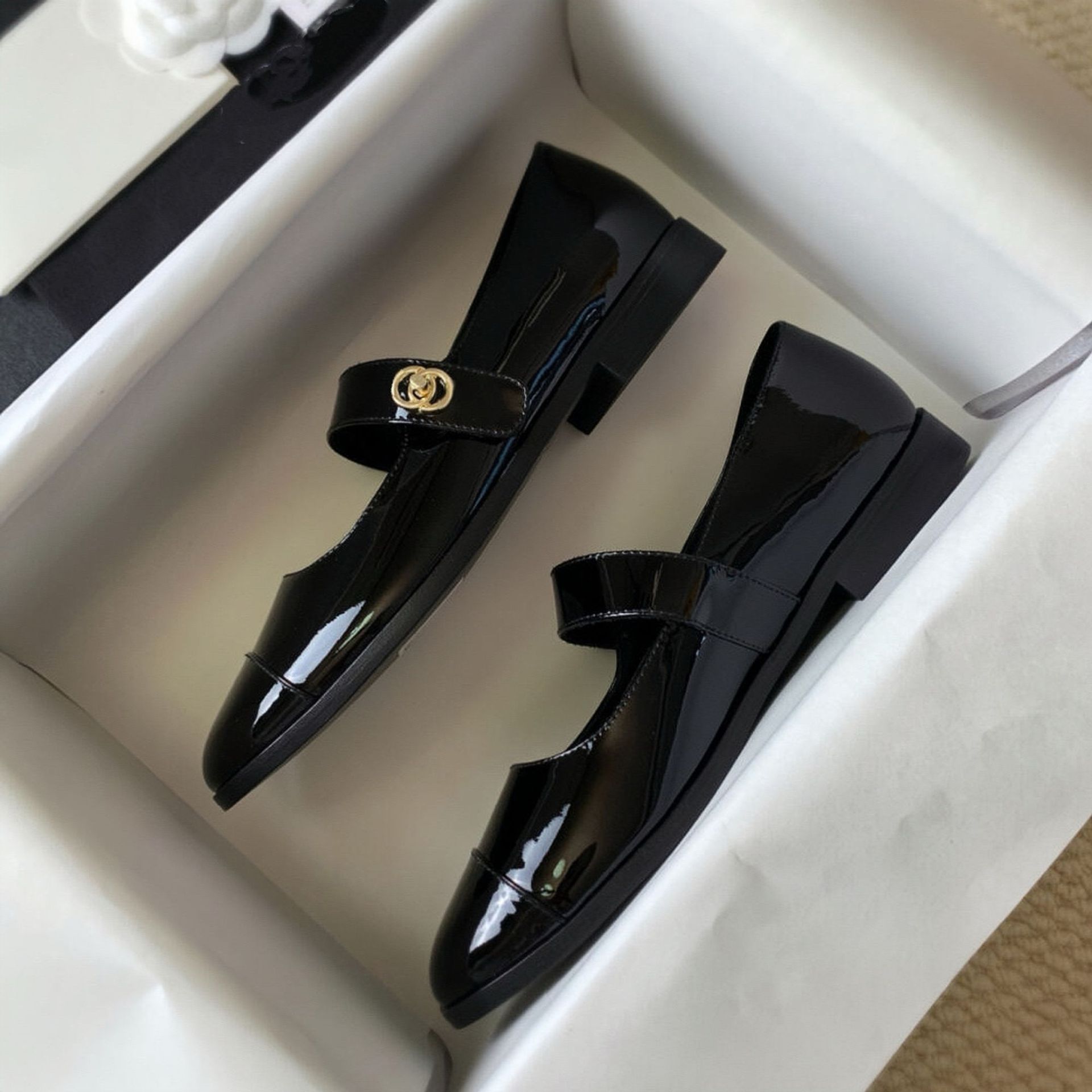 Edición de cuero de vaca ~ pequeño botón de oro de cuero suave, zapatos de mujer, botón de Lefour, zapatos de cuero planos, zapatos de cama