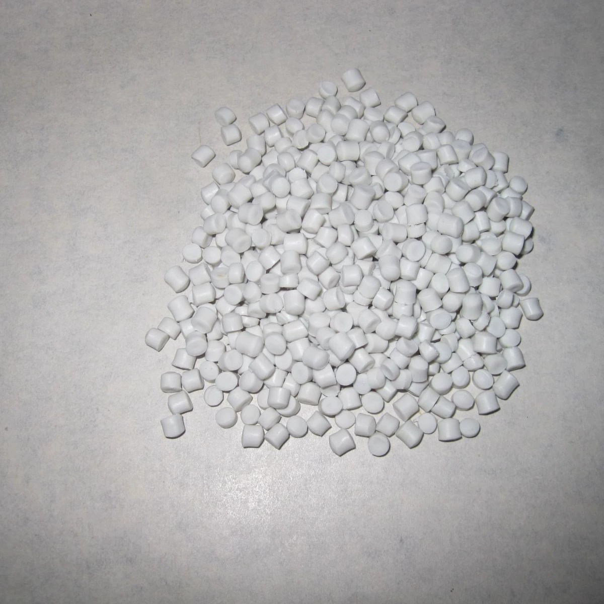 Поставка мягких регенерационных материалов из ПВХ, подходящих для вилок, аксессуаров для литья под давлением.