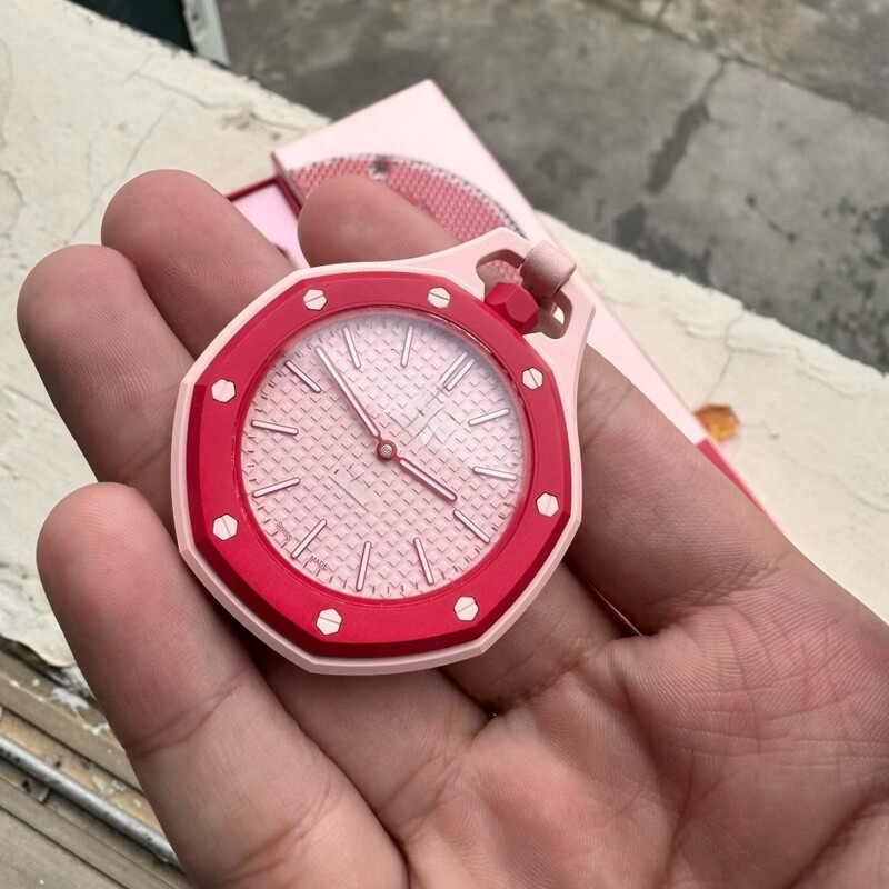Ap Co-Branded Pendant-Style Personalized Mechanical Watch with Transparent Back and Matching Movement, New Model for Men and Women, Available for Wholesale Ap Co-Branded Pendant-Style Personalized Mechanical Watch with Transparent Back and Matching Movement, New Model for Men and Women, Available for Wholesale
