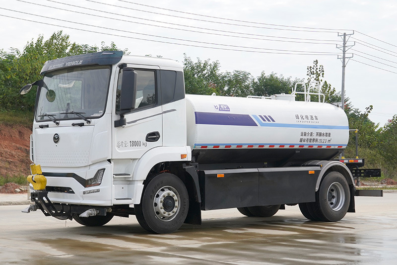 12 Fang Yiwei New Energy Series Pure Electric Landscaping, Sanitation, Municipal Works and Road Construction Site Dust Reduction Sprinkler Truck
