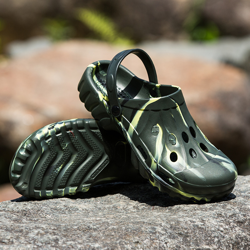 Men's plus size hole shoes camouflage ouluo 46-51 size extra large slippers summer ultra-light eva cross-border foreign trade beach slippers