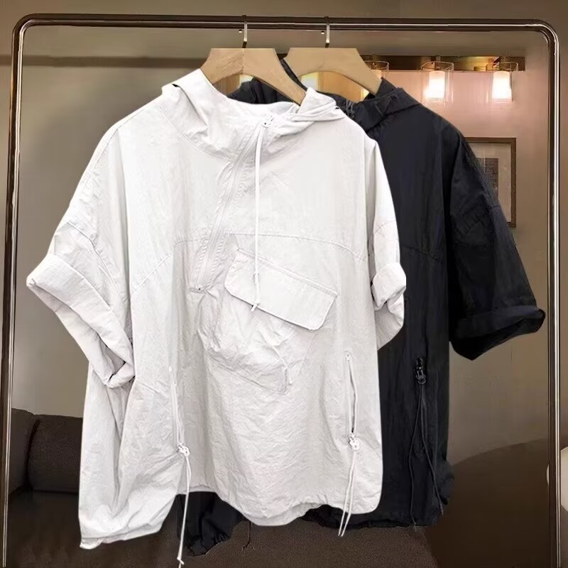Trend design short sleeve T-shirt with zipper with hood