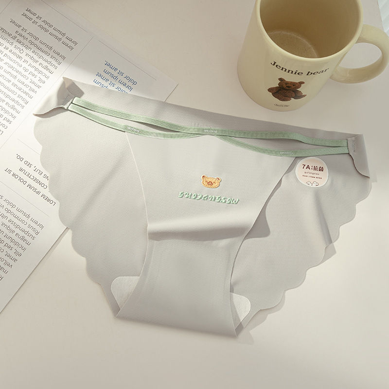 Hielo de seda algodón puro entrepierna antibacteriana cintura baja sin costuras sexy puro deseo tentación bragas de mujer cabeza transpirable calzoncillos de niña