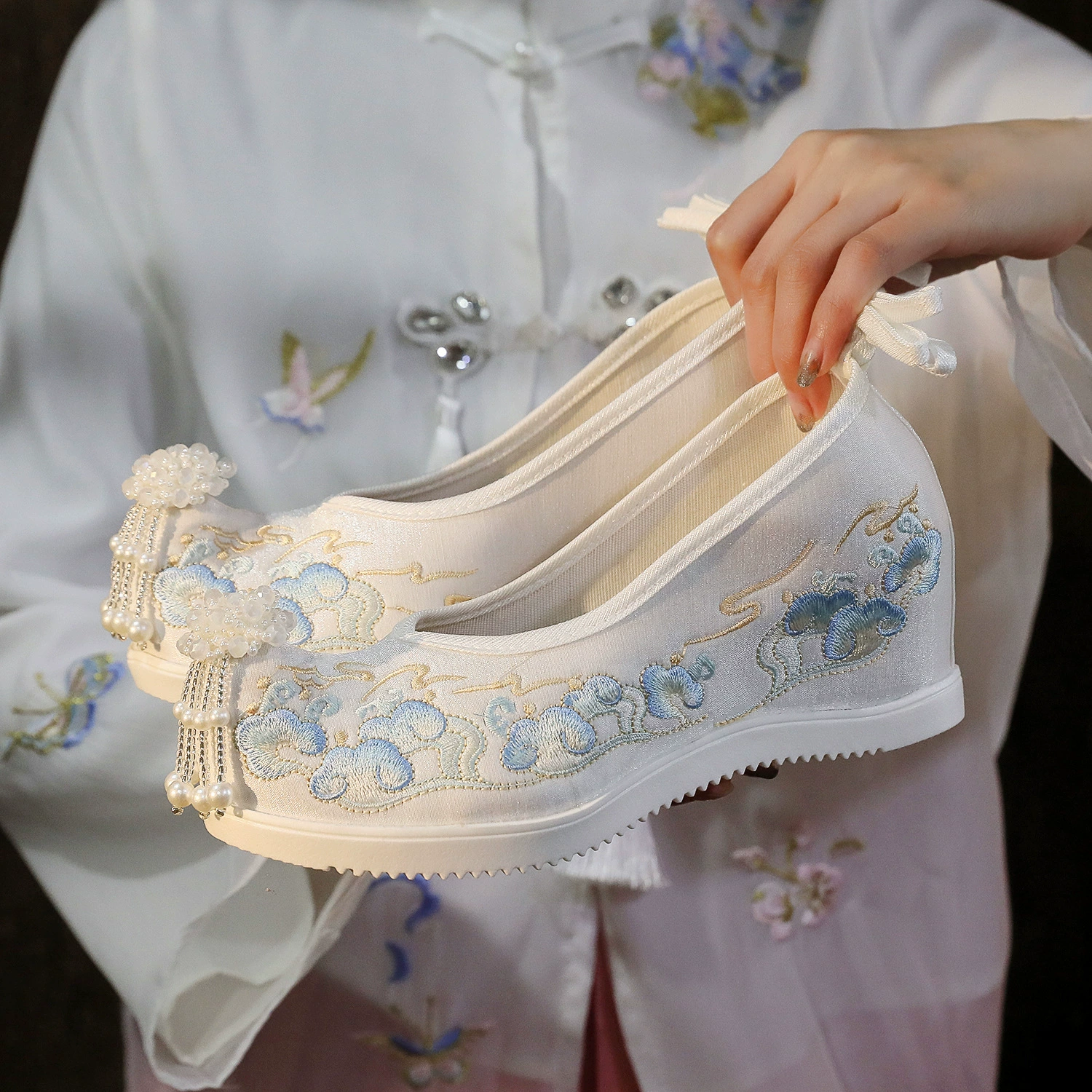 [Xiangyun] новая обувь ханьфу для студенток в старинном стиле Женская подходящая ханьфу обувь в старинном стиле для увеличения внутреннего роста Han Element