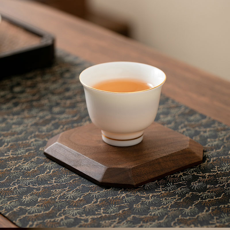 Juego de tazas de té de cerámica de Kung Fu, borde dorado, blanco puro, taza aromática