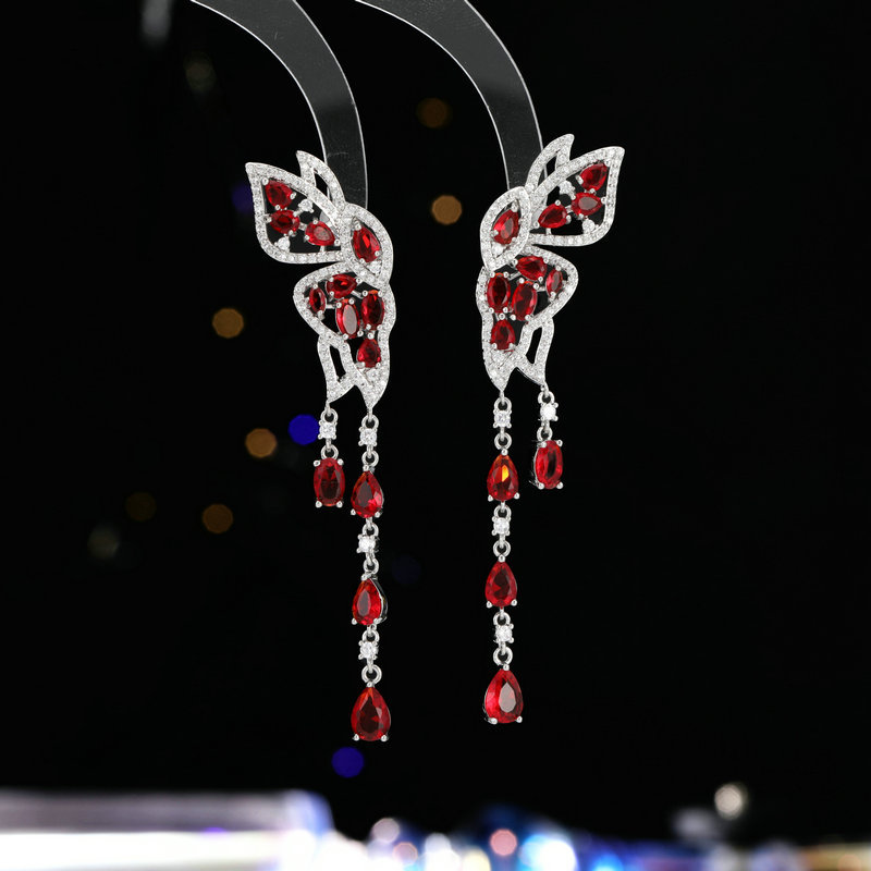 Boucles d'oreilles en argent S925 avec aiguille Ankara et zircon rouge Boucles d'oreilles en forme de goutte d'eau à longues franges en forme de papillon_voghion.com