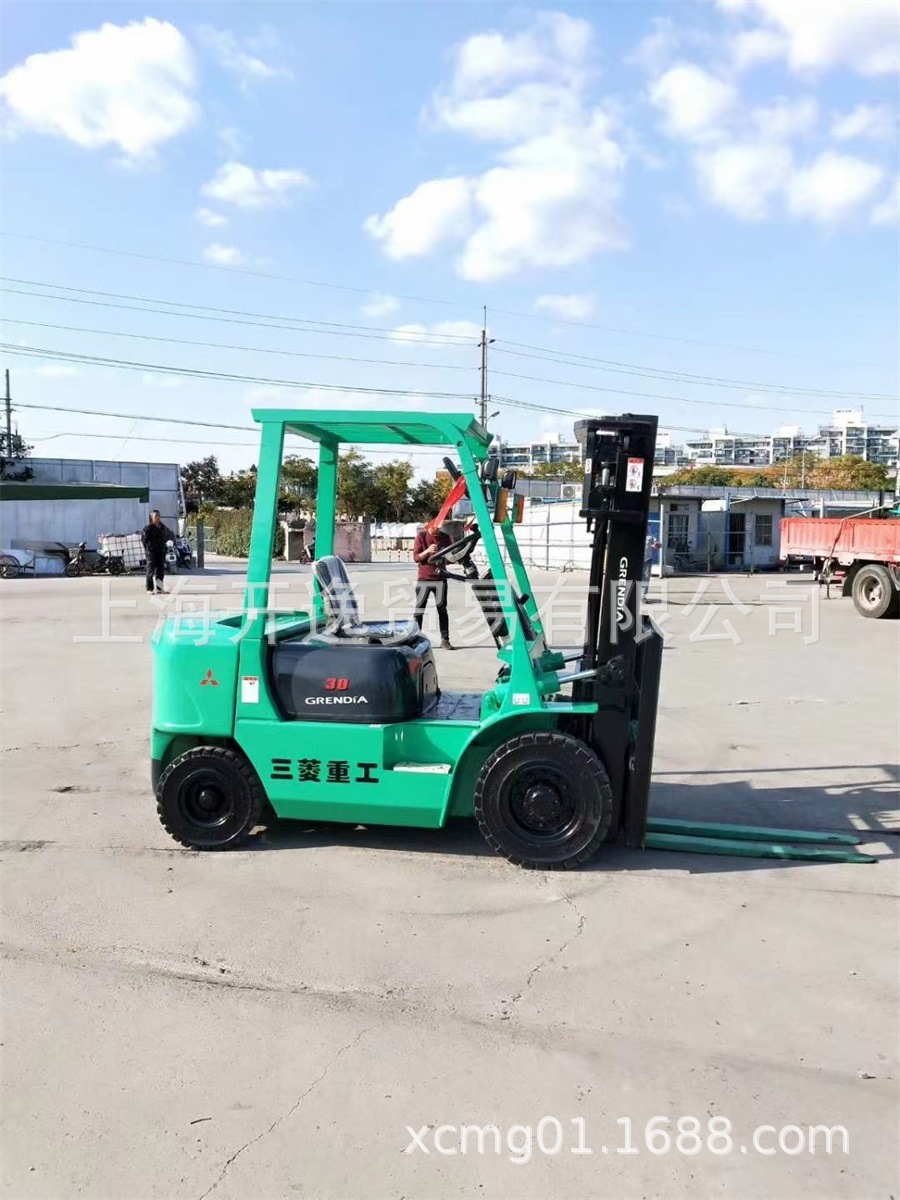 3吨三菱叉车 MITSUBISHI Forklift FD30NT