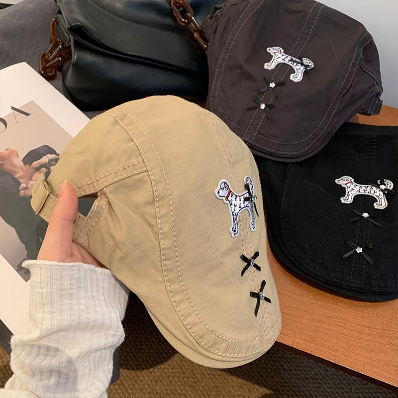 Cute perro negro anti-avance sombrero coreano in nicho diseño de cabeza grande cara pequeña boina verano