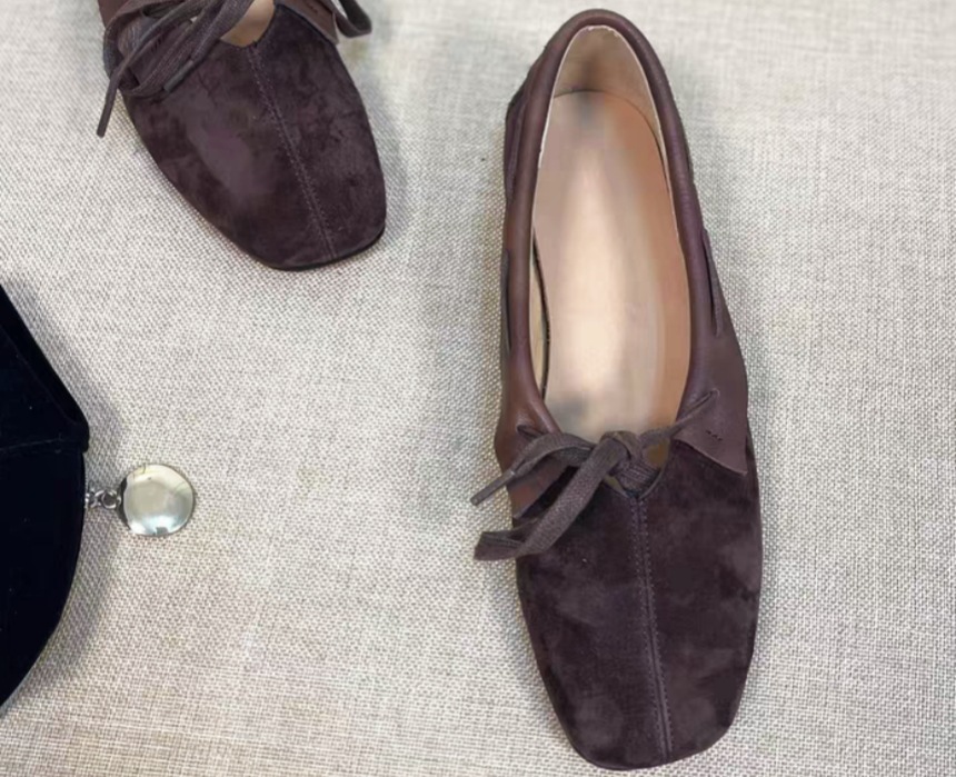 브라운 스웨이드