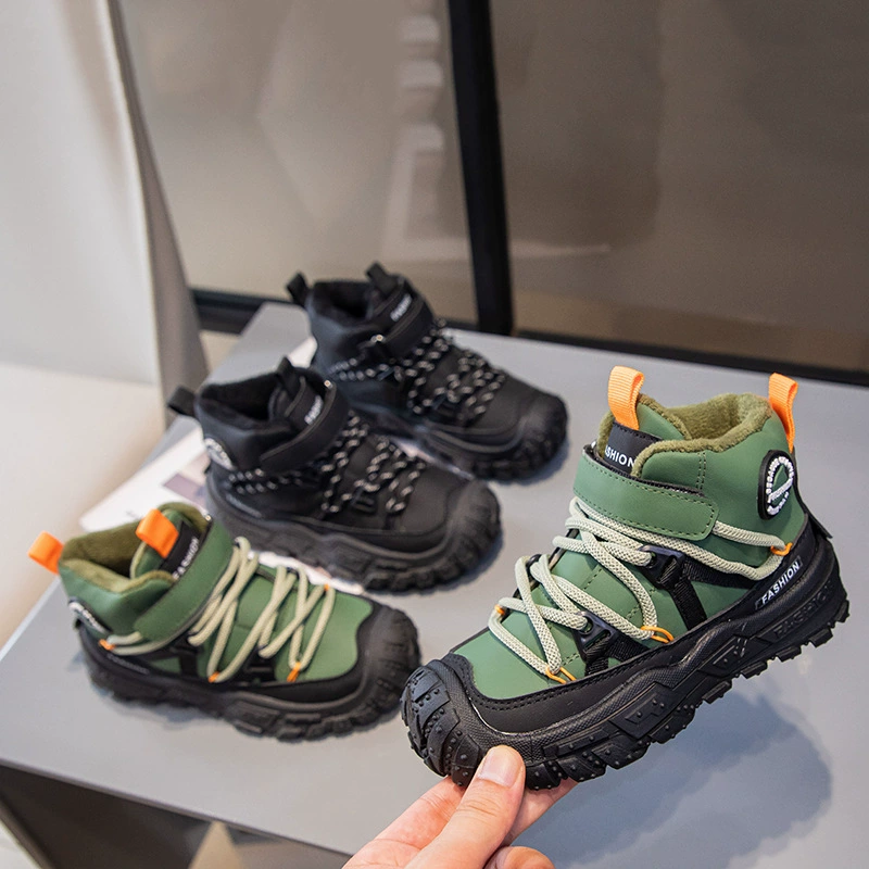 Детские ботинки на флисовой подкладке, спортивные ботинки средней высоты, зима 2025, новые, для девочек, мягкая подошва, двухслойные, повседневные, для мальчиков, кроссовки