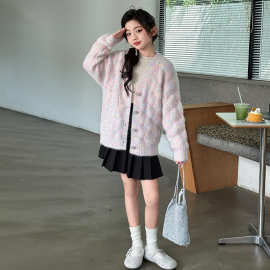 女童春季洋气针织衫外套2026新款中大童休闲时髦彩色毛线衣
