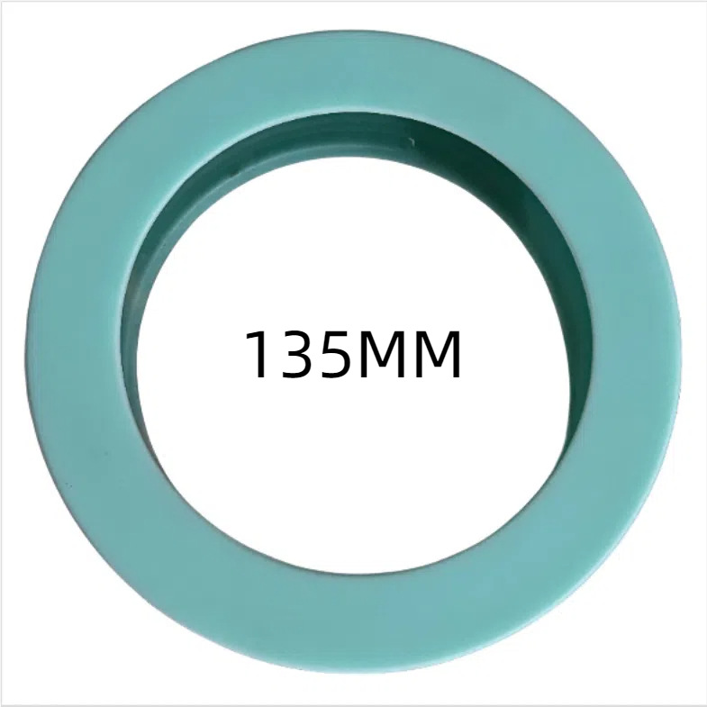 135MM